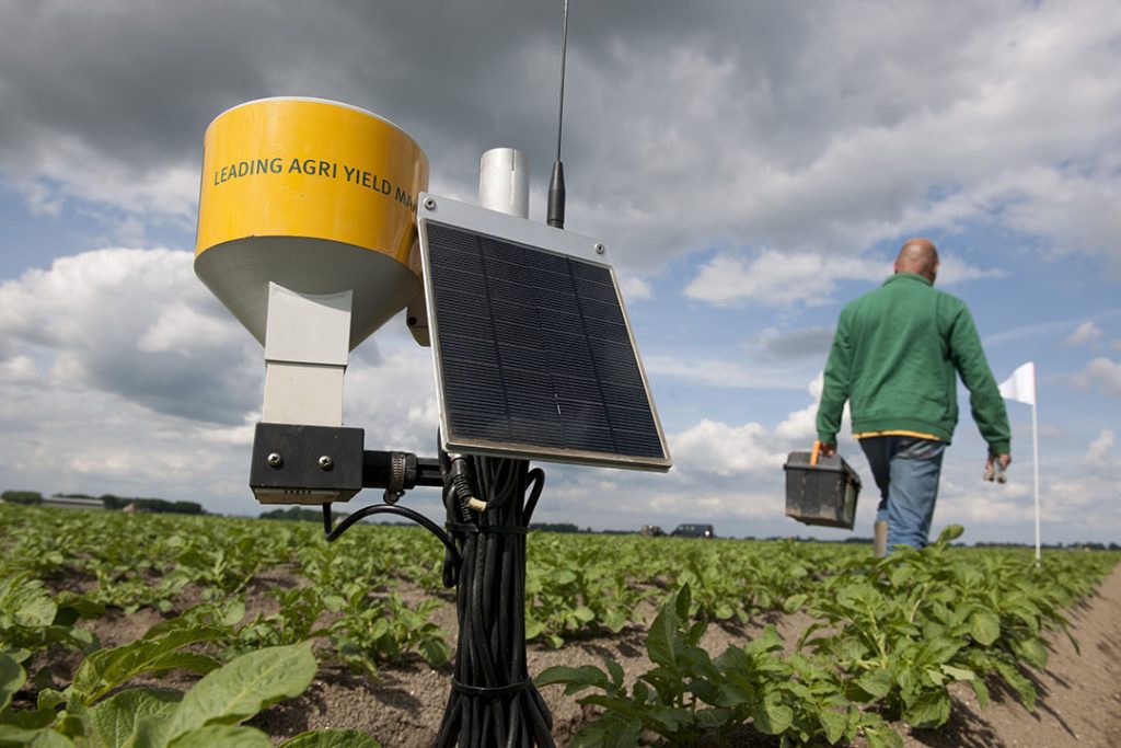 Smart Agriculture Trends Every Farmer Should Know