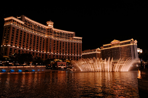 Hotel Casinos and Live Entertainment, How to Build a Perfect Night Out