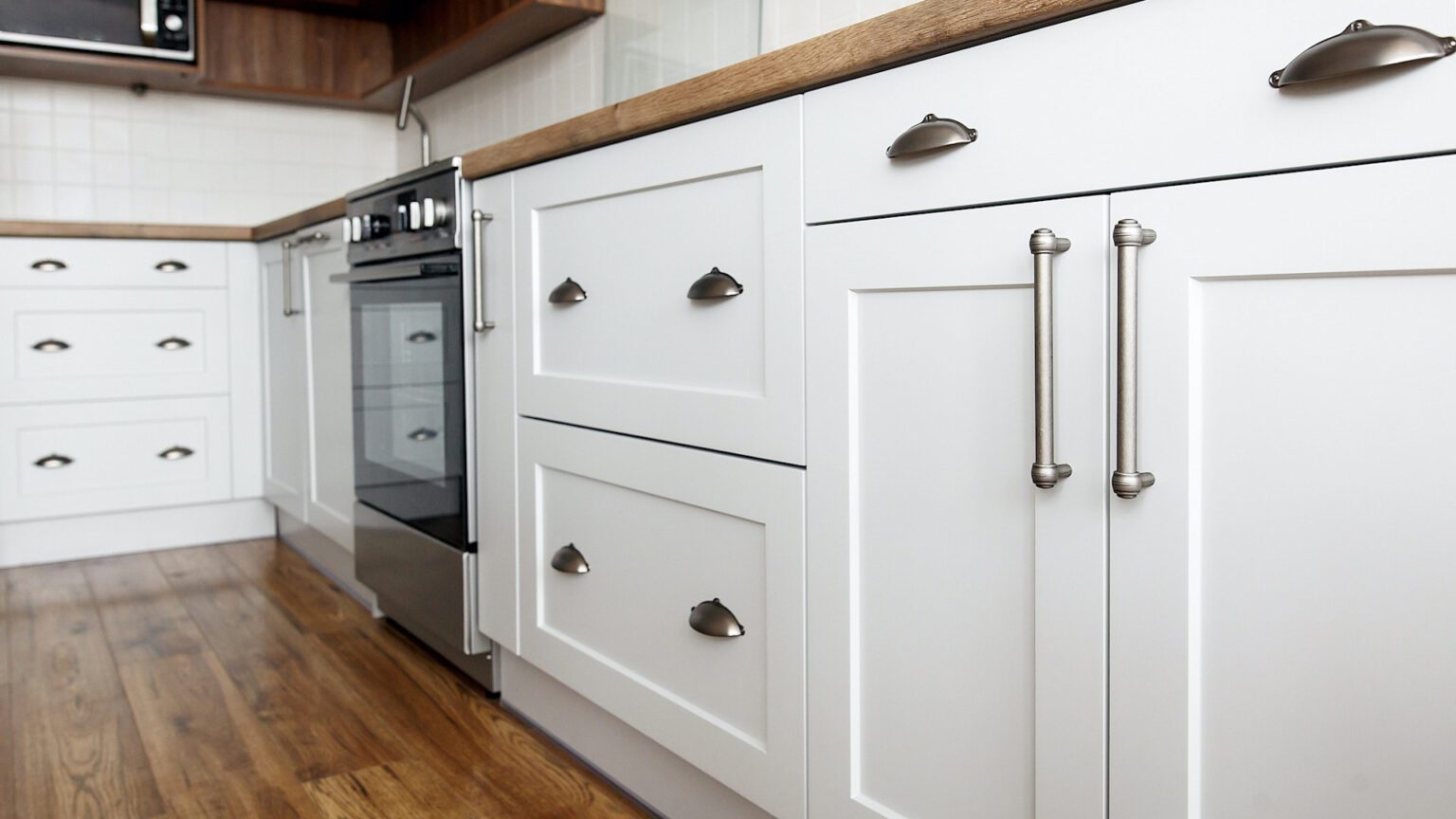 Why Made to Measure Shaker Doors Are the Smart Choice for Kitchen Renovations